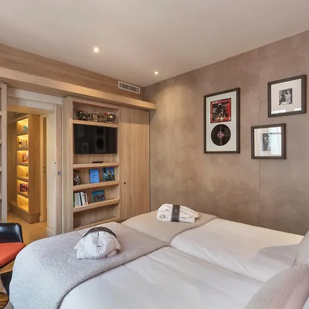 De Lille - Saint-germain Des Pres Paris