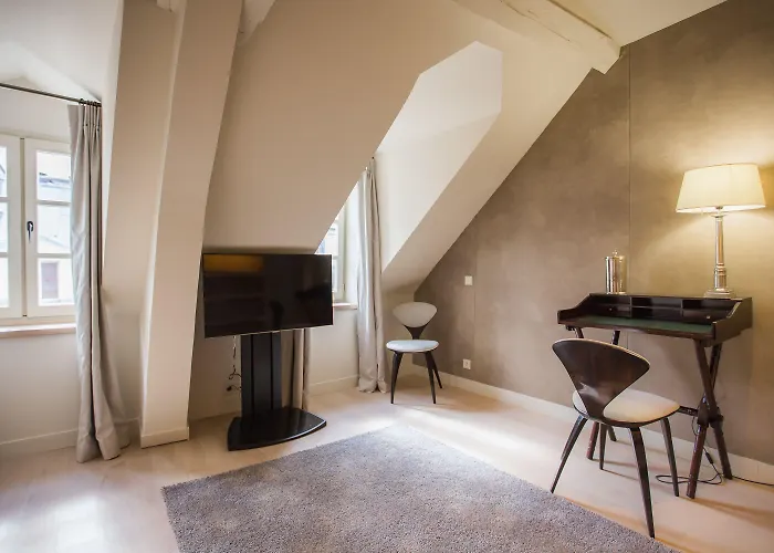 Hotel De Lille - Saint-germain Des Pres Paříž