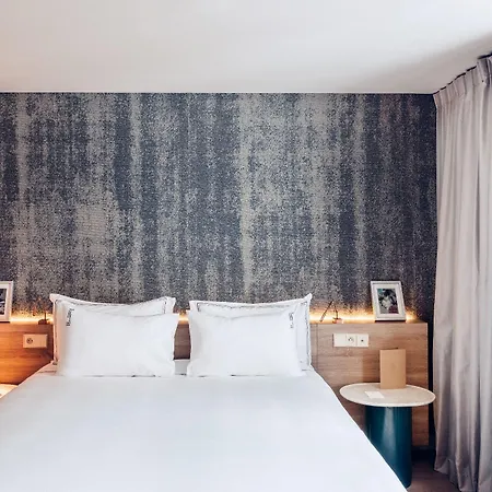 Отель De Lille - Saint-germain Des Pres 4*