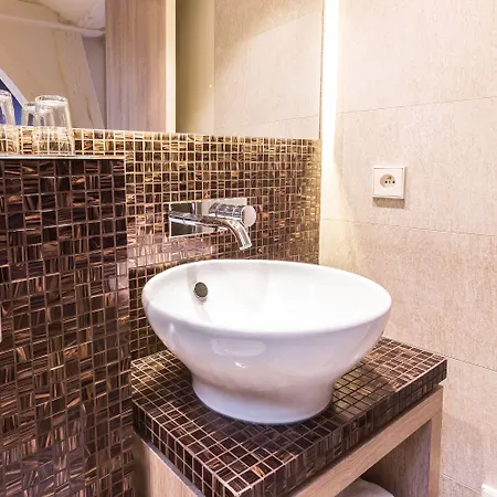 Отель De Lille - Saint-germain Des Pres 4*